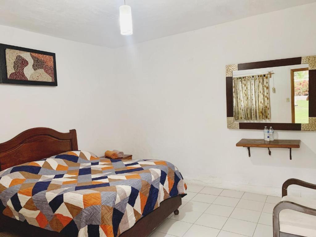 Hotel Mariam Теколутла Екстериор снимка